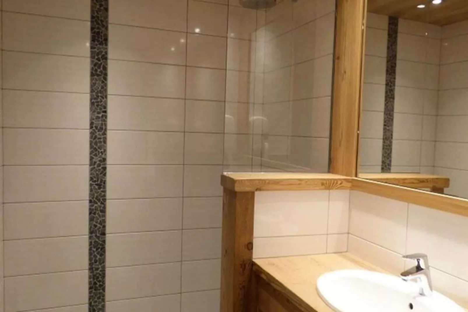 Chalet Rayjeanne-Außenbereich Sommer