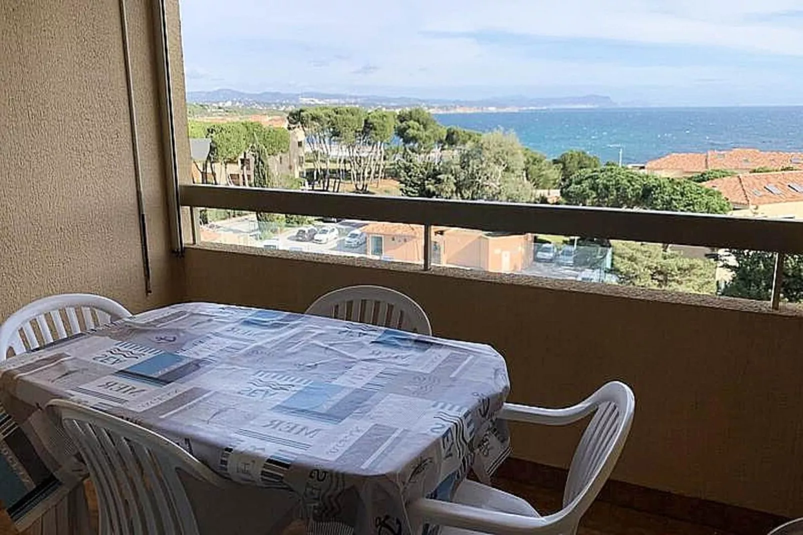 Résidence Marines D'aryana-Kitchen