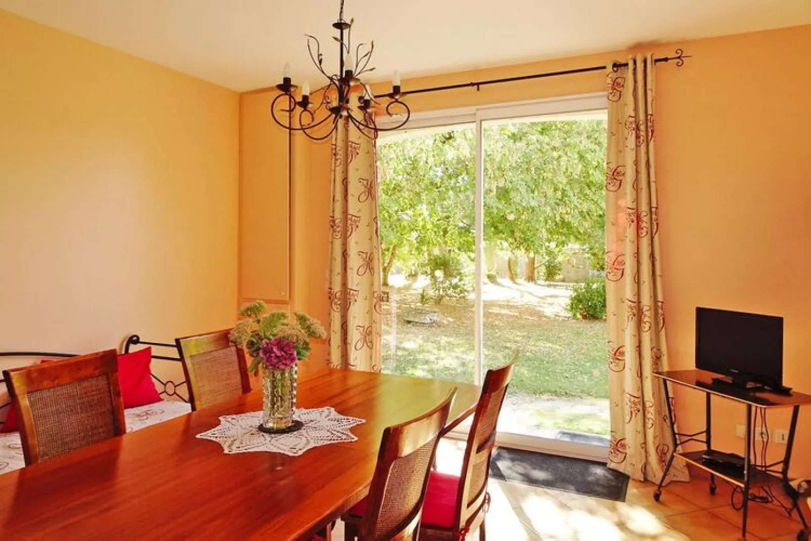 Semi-detached house Talais-Wohnzimmer