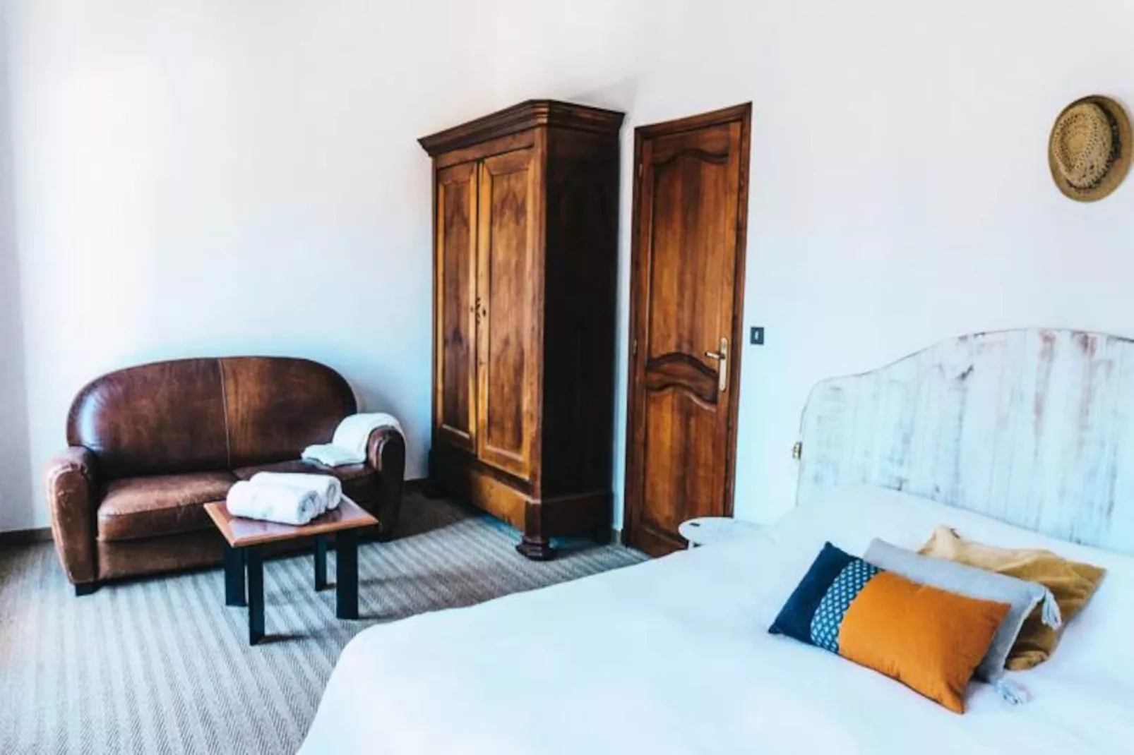 Villa Avec Piscine Proche De La Rivi&egrave;re !-Image-tags.