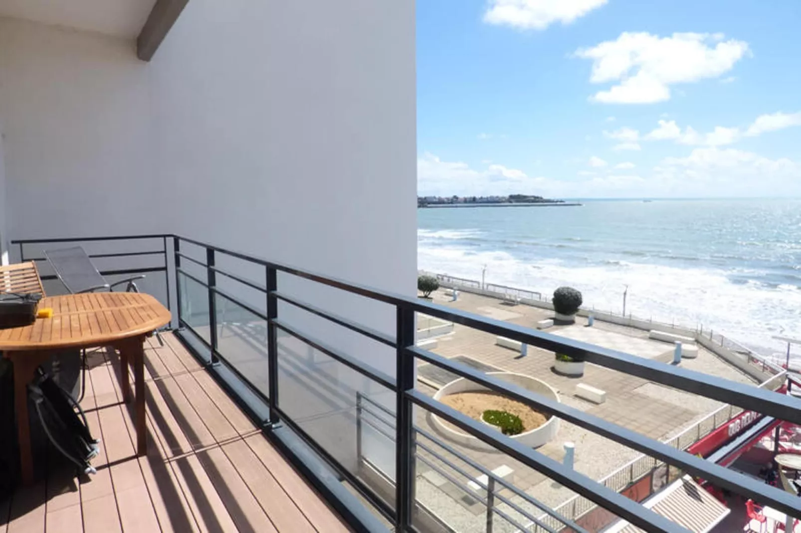 Appartements à Saint-Gilles-Croix-de-Vie-Terrasse/Balkon