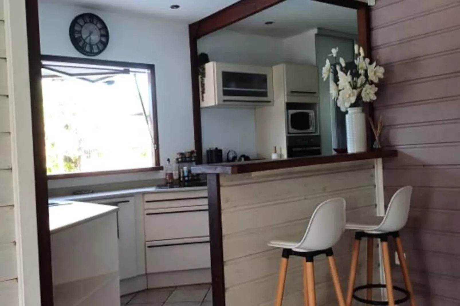 Villa Tyno-Image-tags.