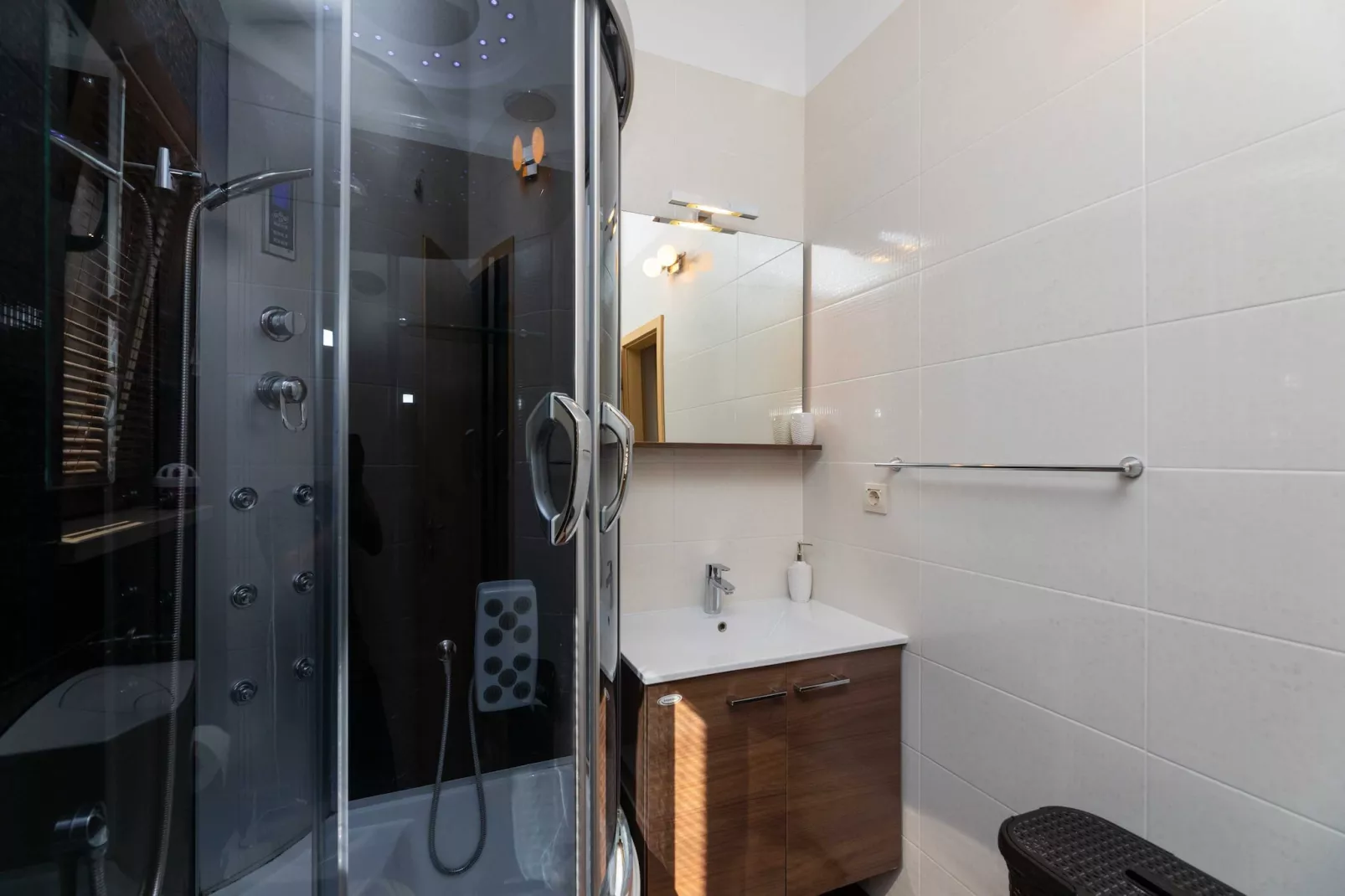 Villa Anabella - Four bedroom Villa with Swimming pool-Salle de bain