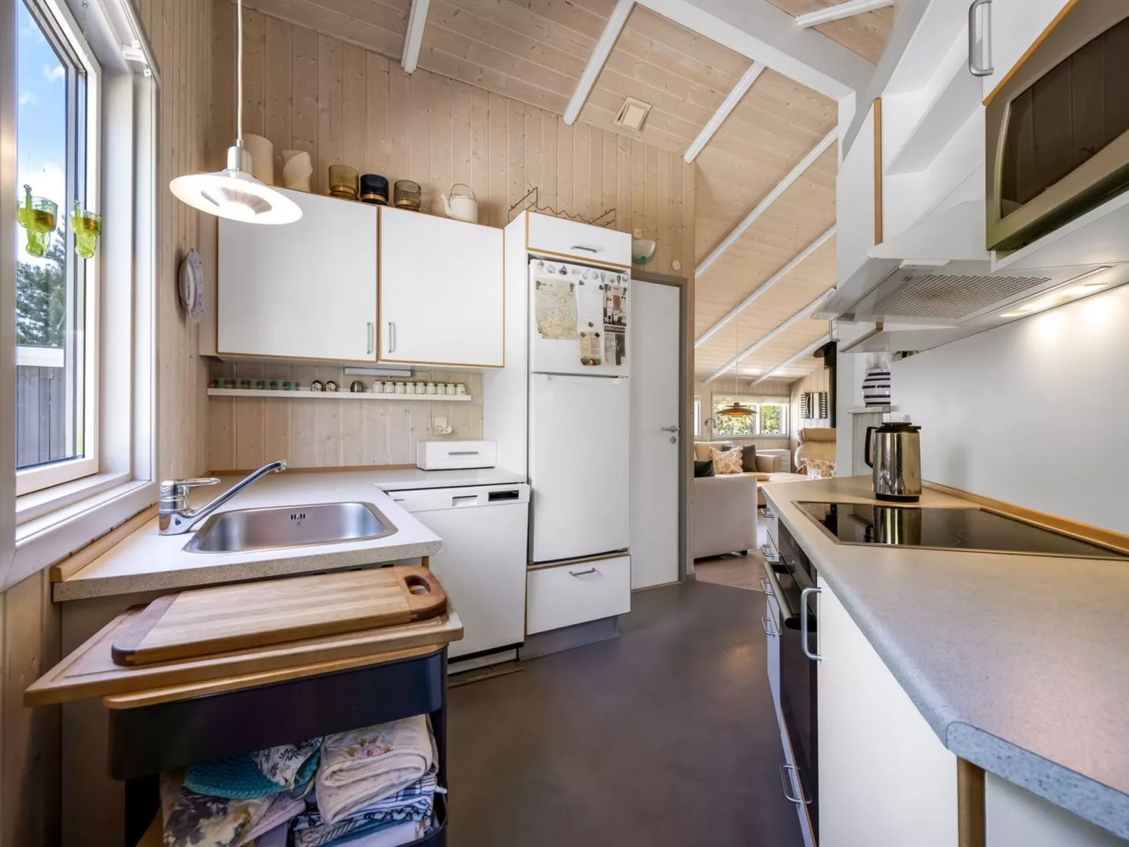 "Elba" - 275m to the fjord-Inside