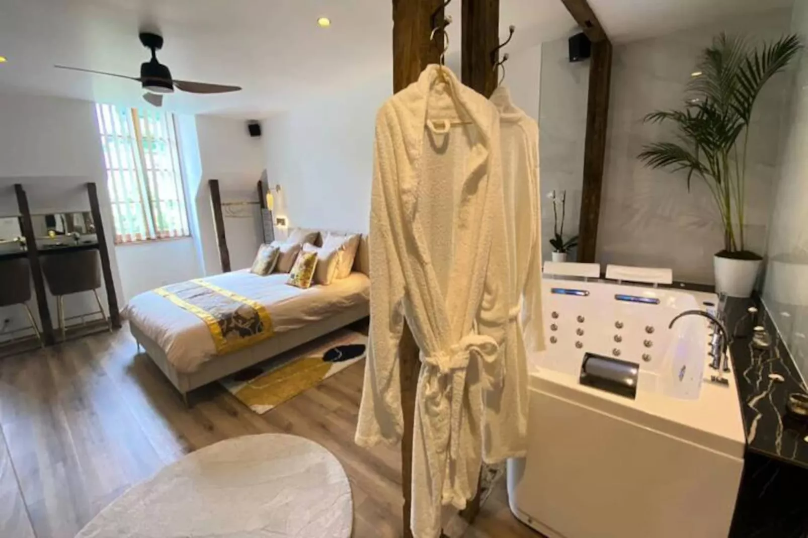 19a - Le Septi&egrave;me Ciel, Cocoon Lover-Image-tags.