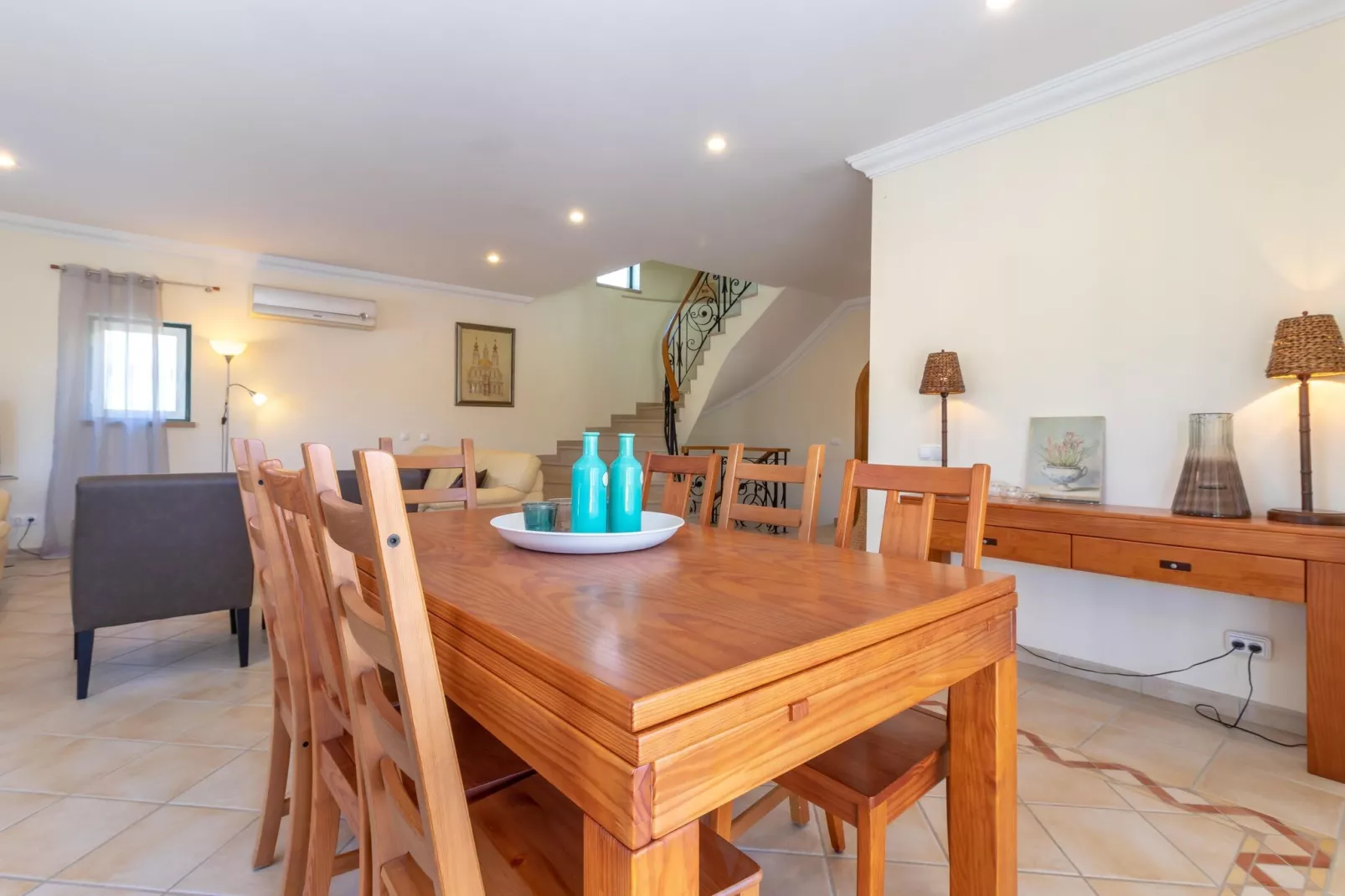 Casa Avilar-Dining room