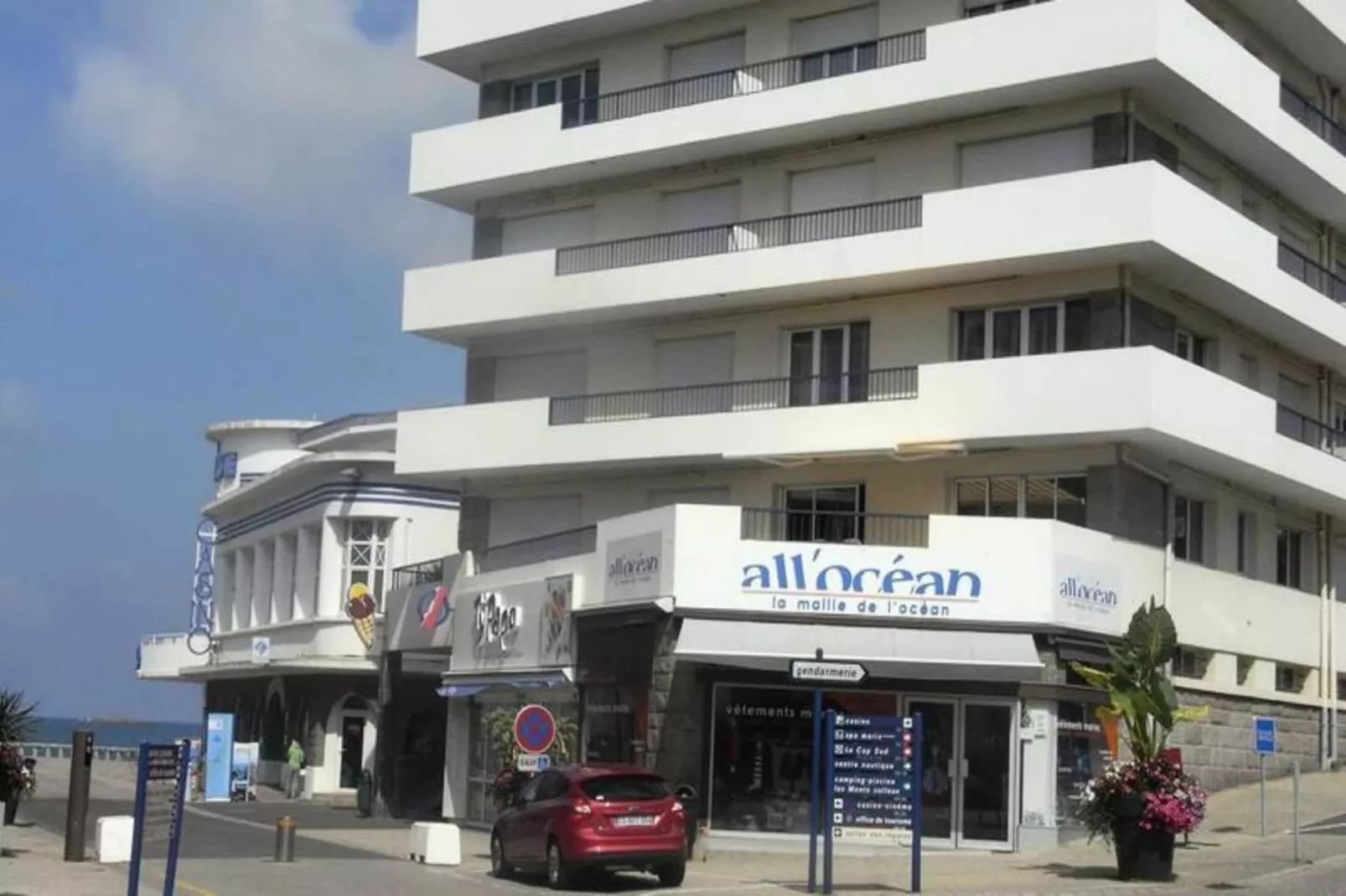 Résidence Casino-Außenbereich Sommer