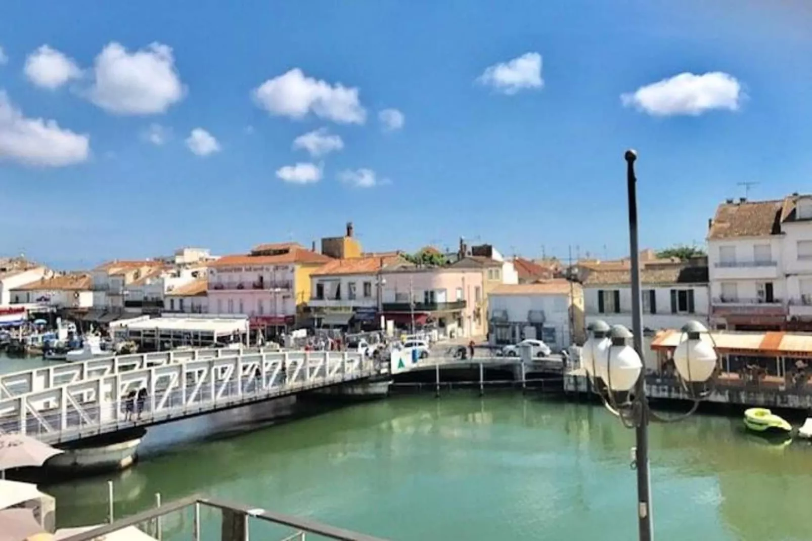 Résidence Quai Général De Gaulle-Areas within 1km in summer