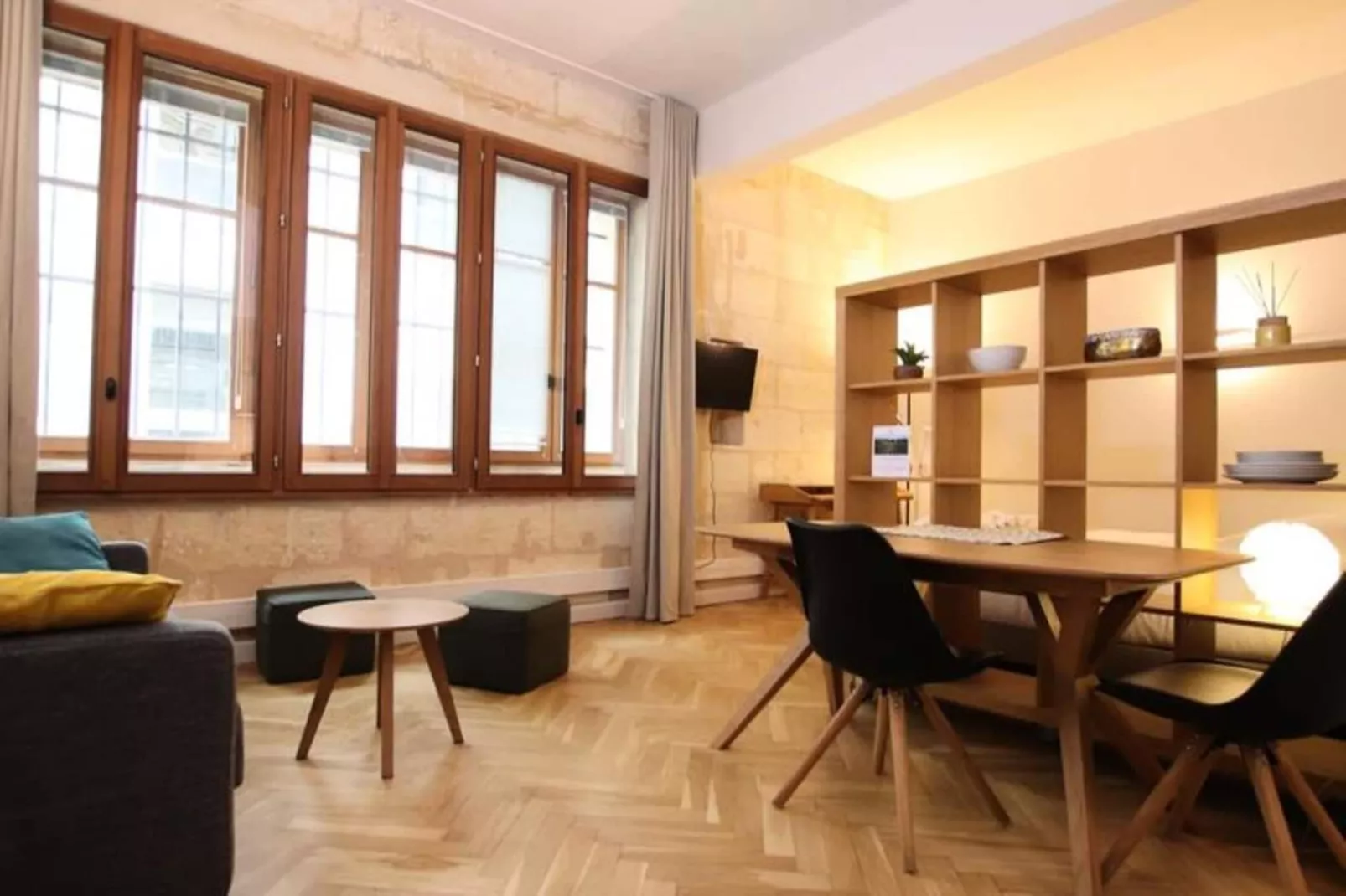 Superbe Appartement Typiquement Bordelais En Hypercentre Pour *4 Personnes*-Extérieur été