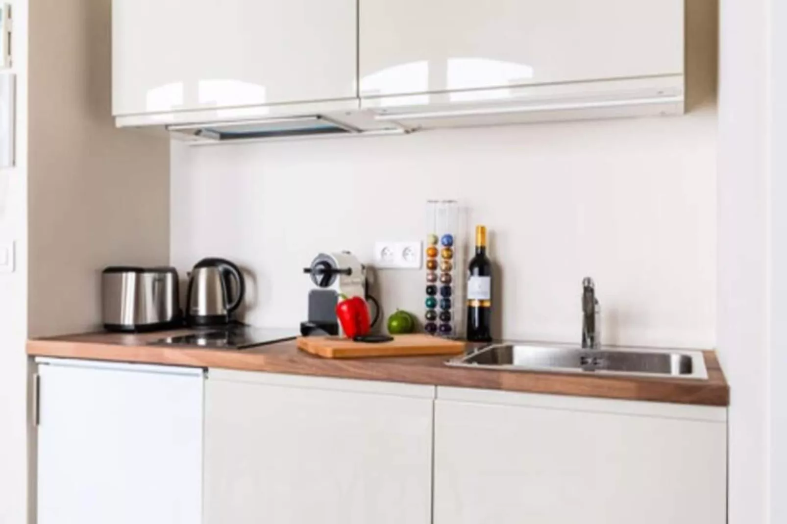 Superbe Appartement Typiquement Bordelais En Hypercentre Pour 4 Personnes-Facilities