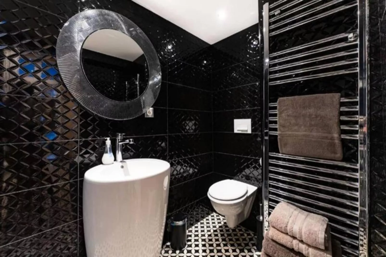 Studio D'architecte Charmant Dans Un Immeuble Du Xviii&egrave;me Dans Le Centre-Badezimmer