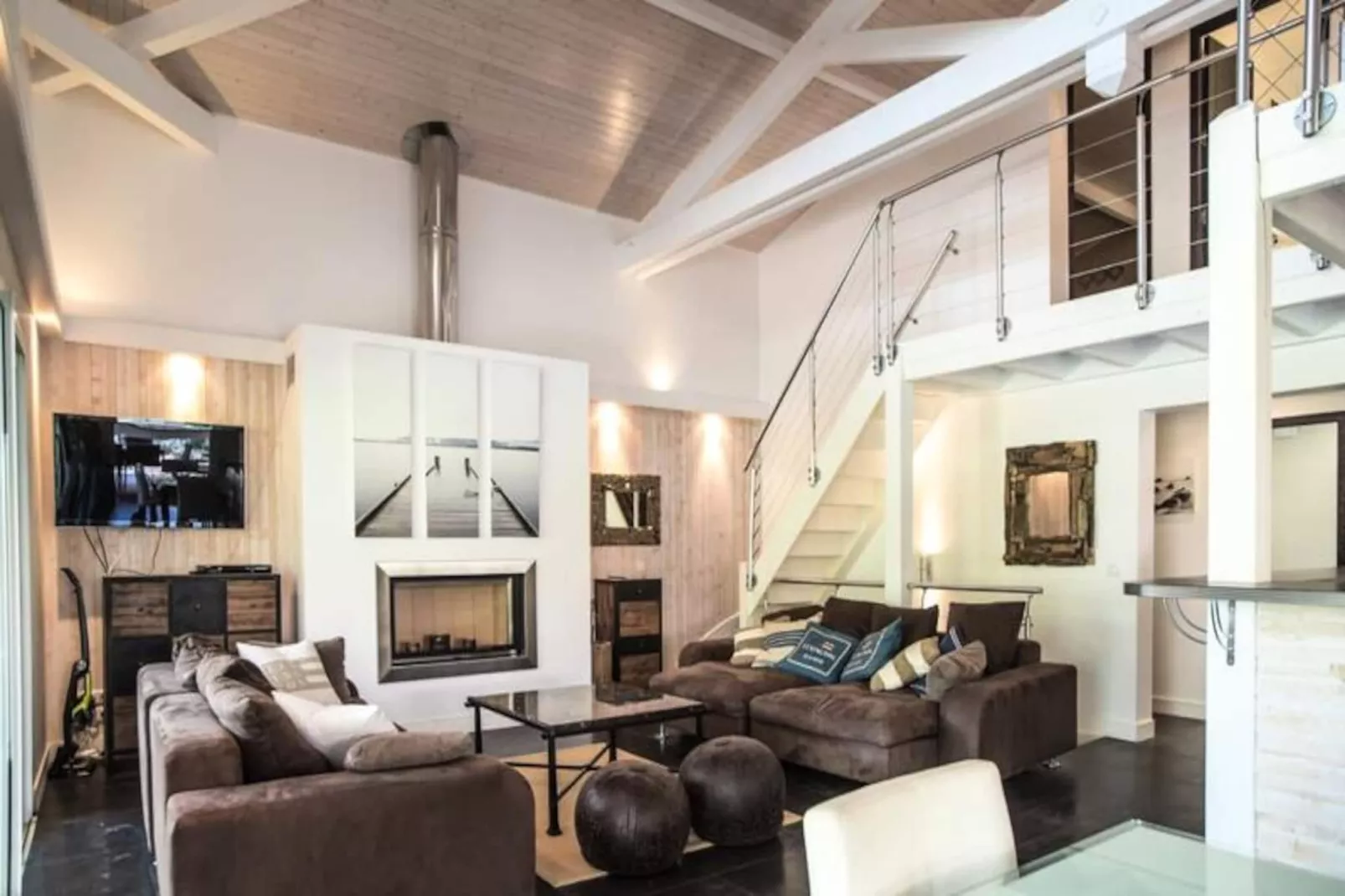 Magnifique Villa Climatis&eacute;e -10 Personnes Avec Piscine Et P&eacute;tanque - Pyla-Image-tags.