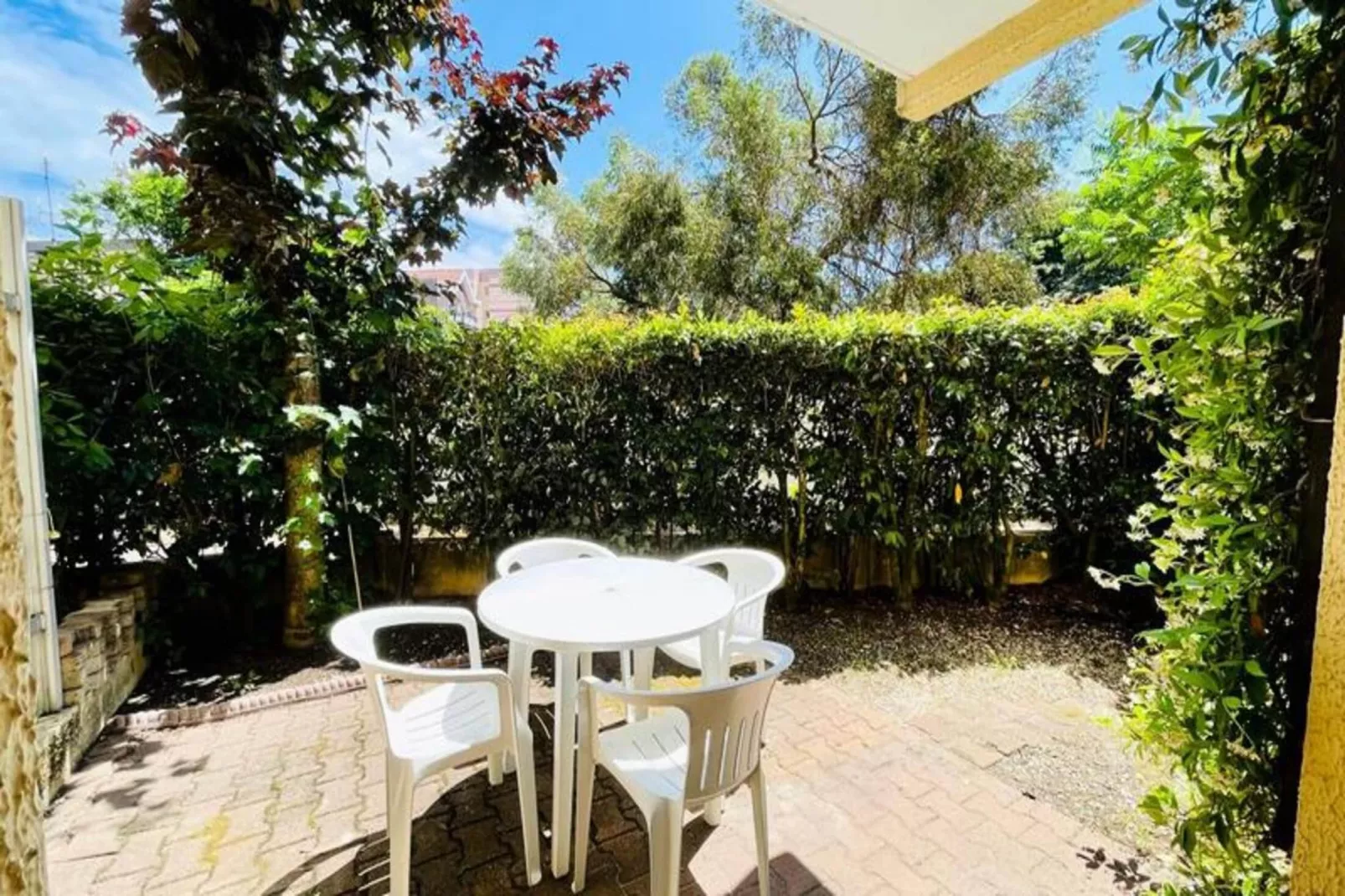 Résidence La Croisette-Exterior in summer