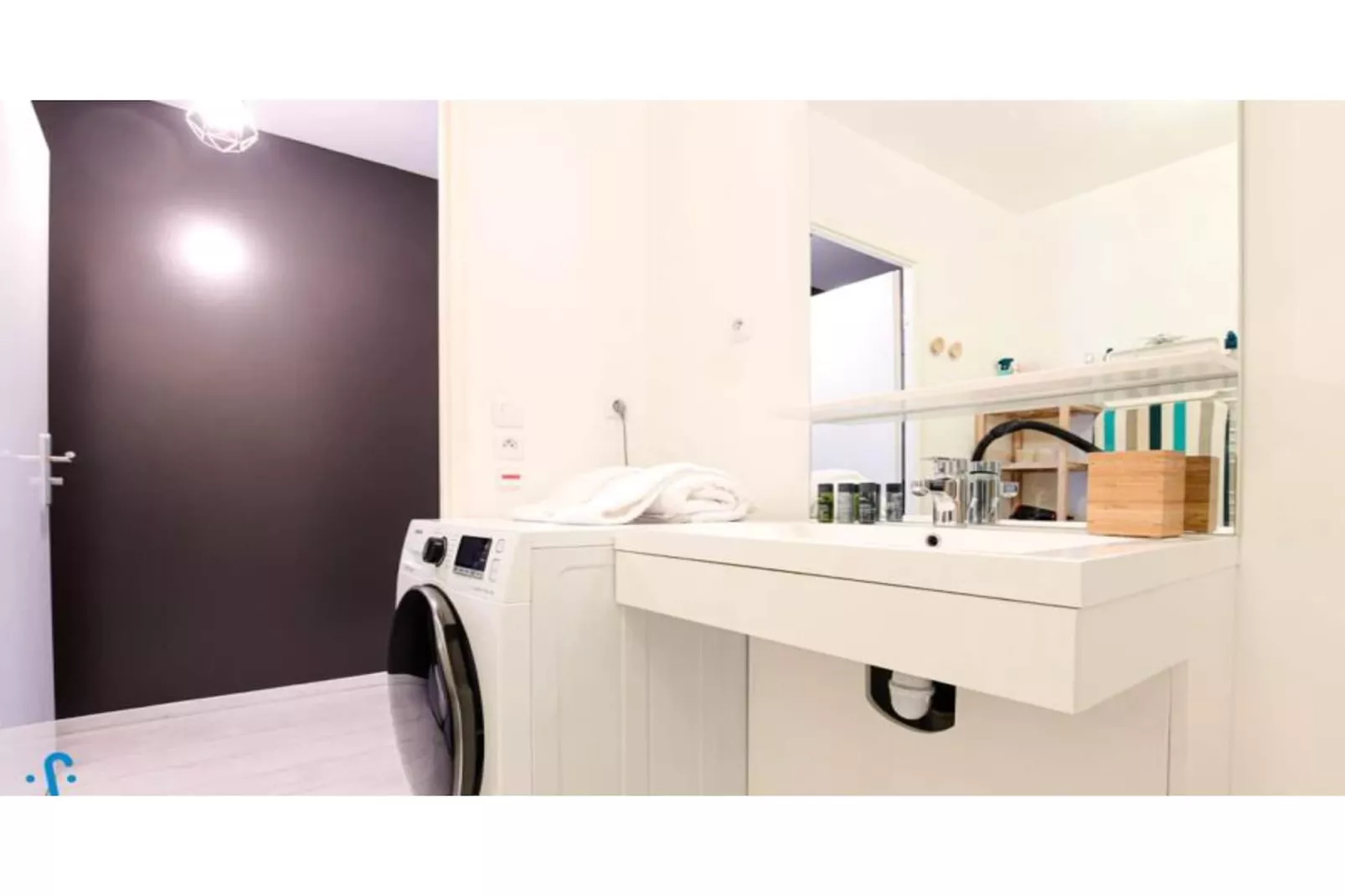 Appartement Charmant Et Moderne Pour 4 Avec Parking, Proche Cit&eacute; Du Vin-Cuisine