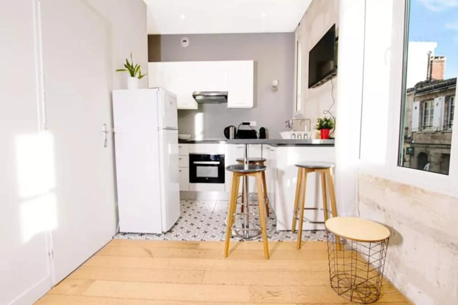 Superbe Appartement Climatis&eacute; En Plein C&oelig;ur Des Chartrons-Kitchen