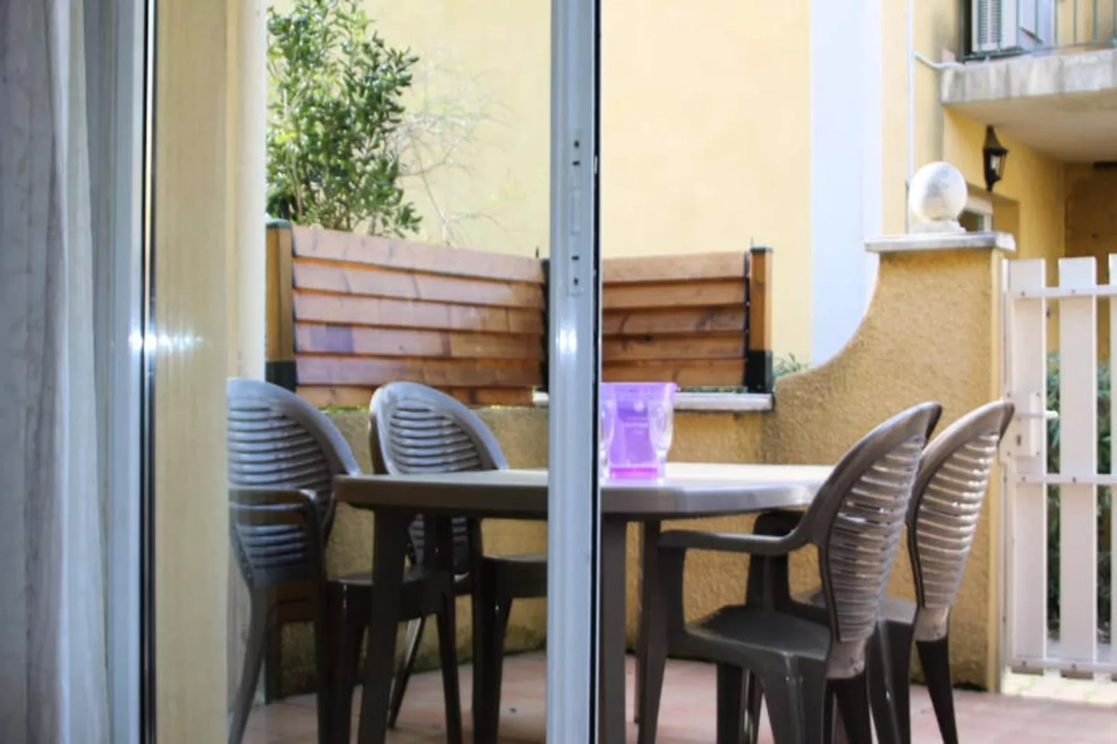 Résidence NATURISTE LA PALMERAIE-Terrace balcony