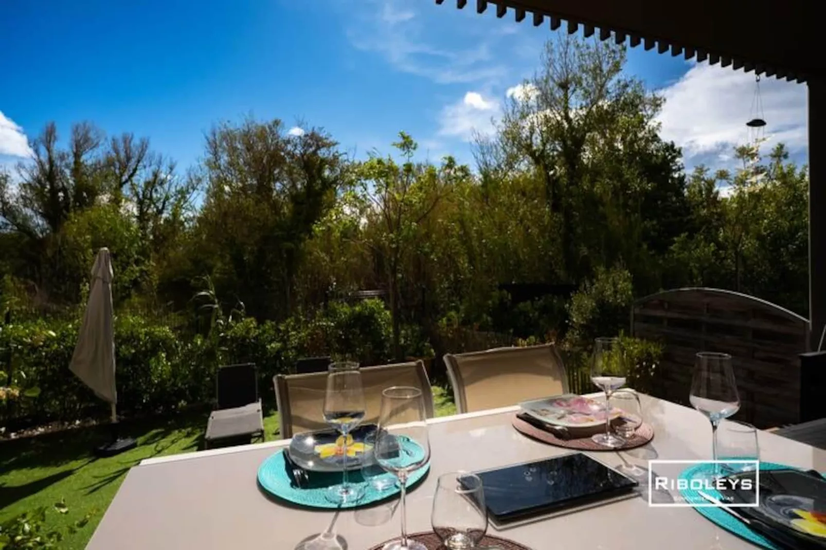 T2 Climatis&eacute; Avec Wifi Et Piscine-Image-tags.