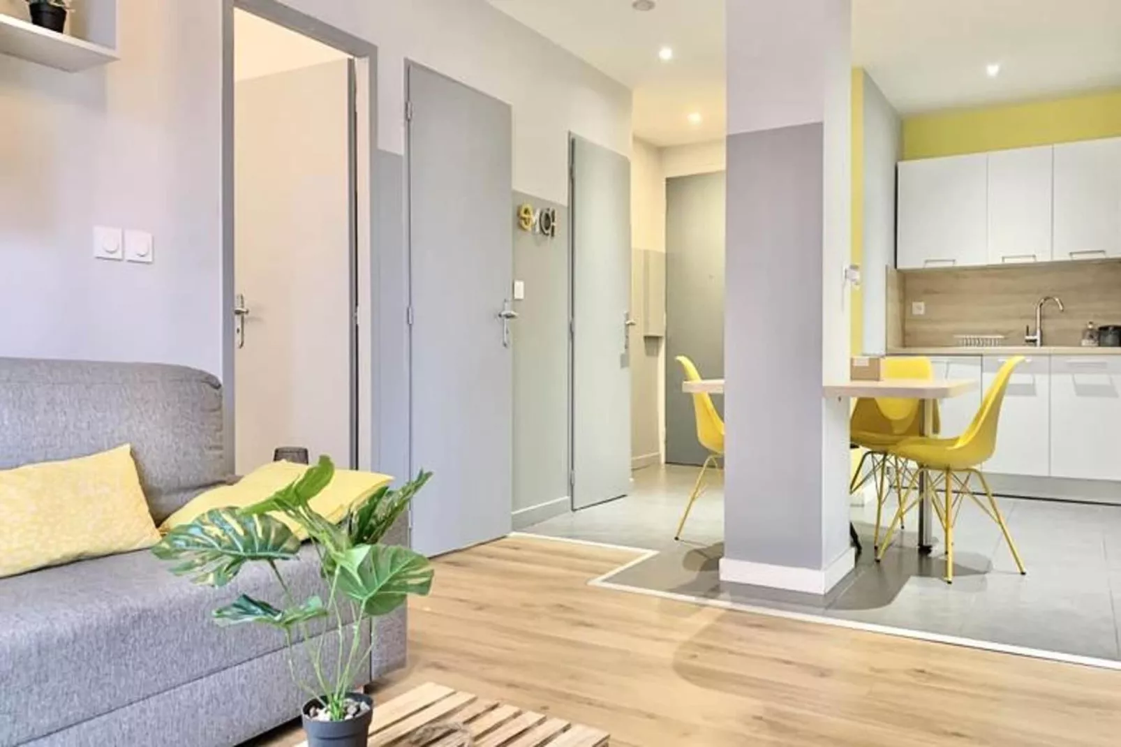 | Hello Sunshine ☀️| T3 6 Couchages| Caserne De Bonne-Wohnzimmer