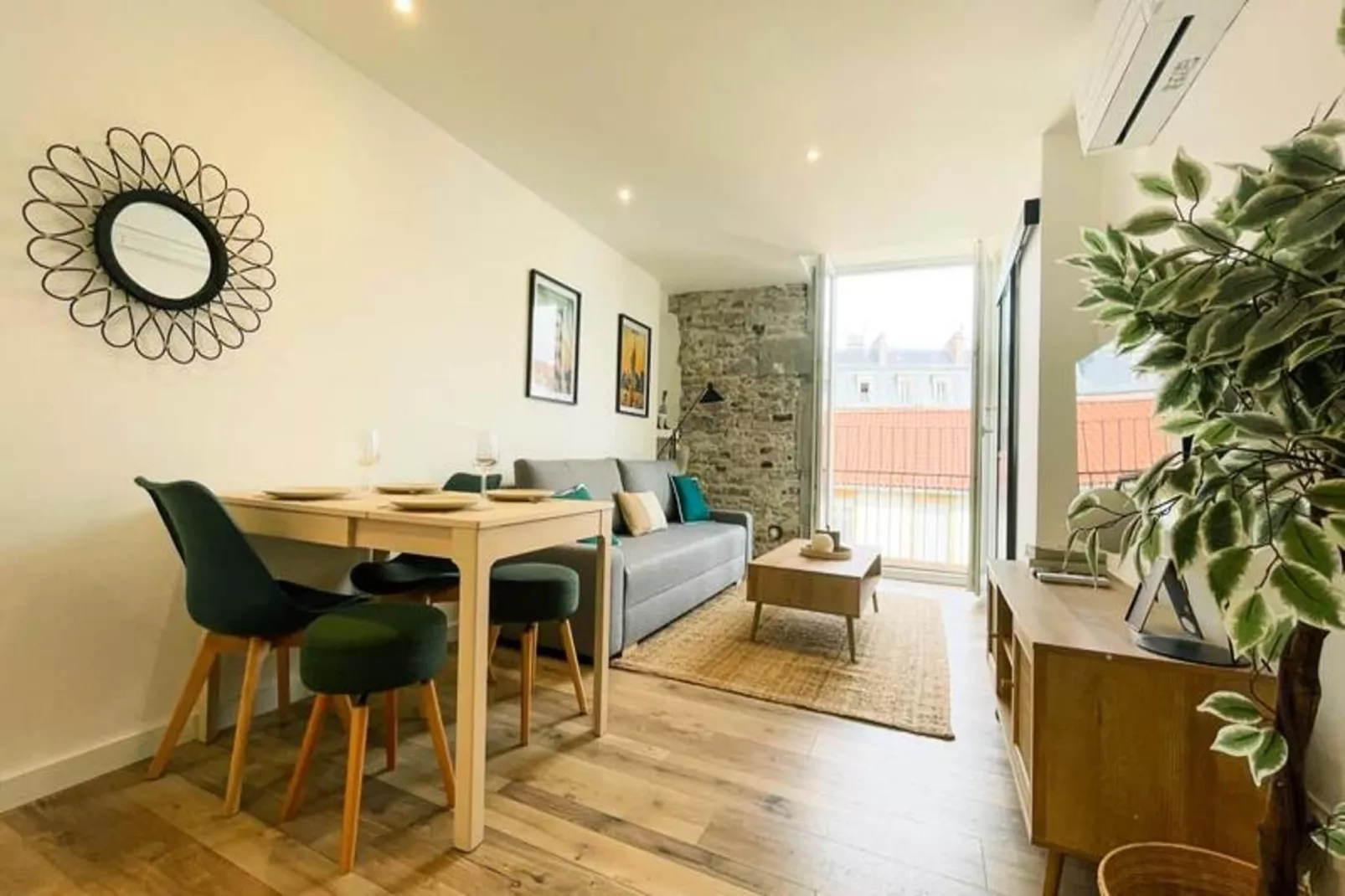 Le T2 Lumineux En Hyper-centre Pi&eacute;ton 🌞-Salle à manger