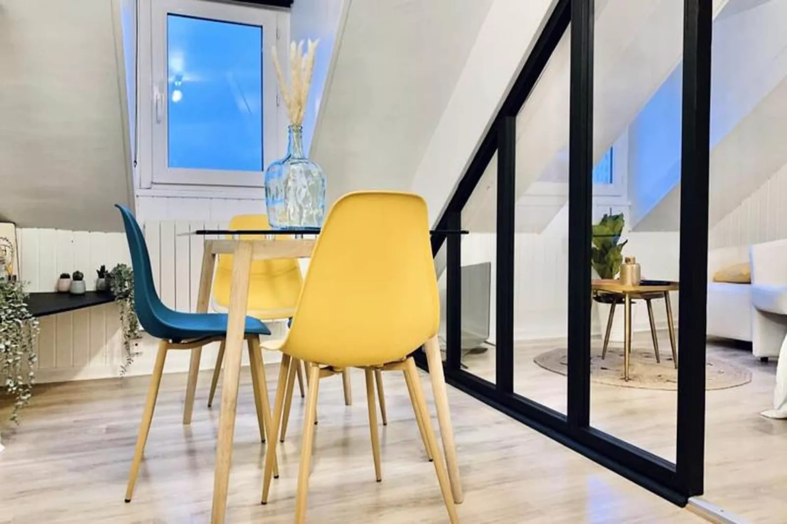 Studio Hypercentre 🌼-Dining room