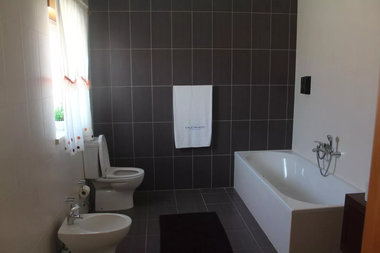 Villa Rosa-Bathroom