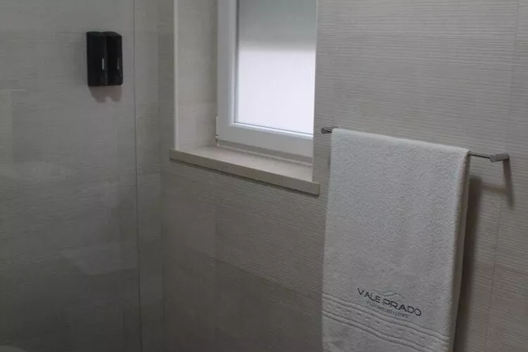 Villa Rosa-Bathroom