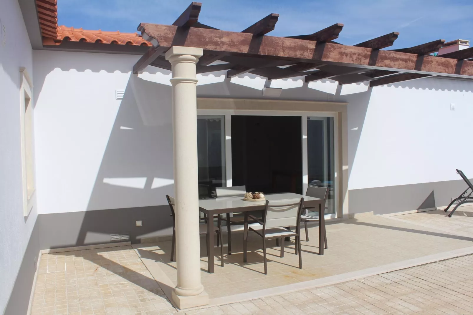 Villa Rosa-Terrace balcony