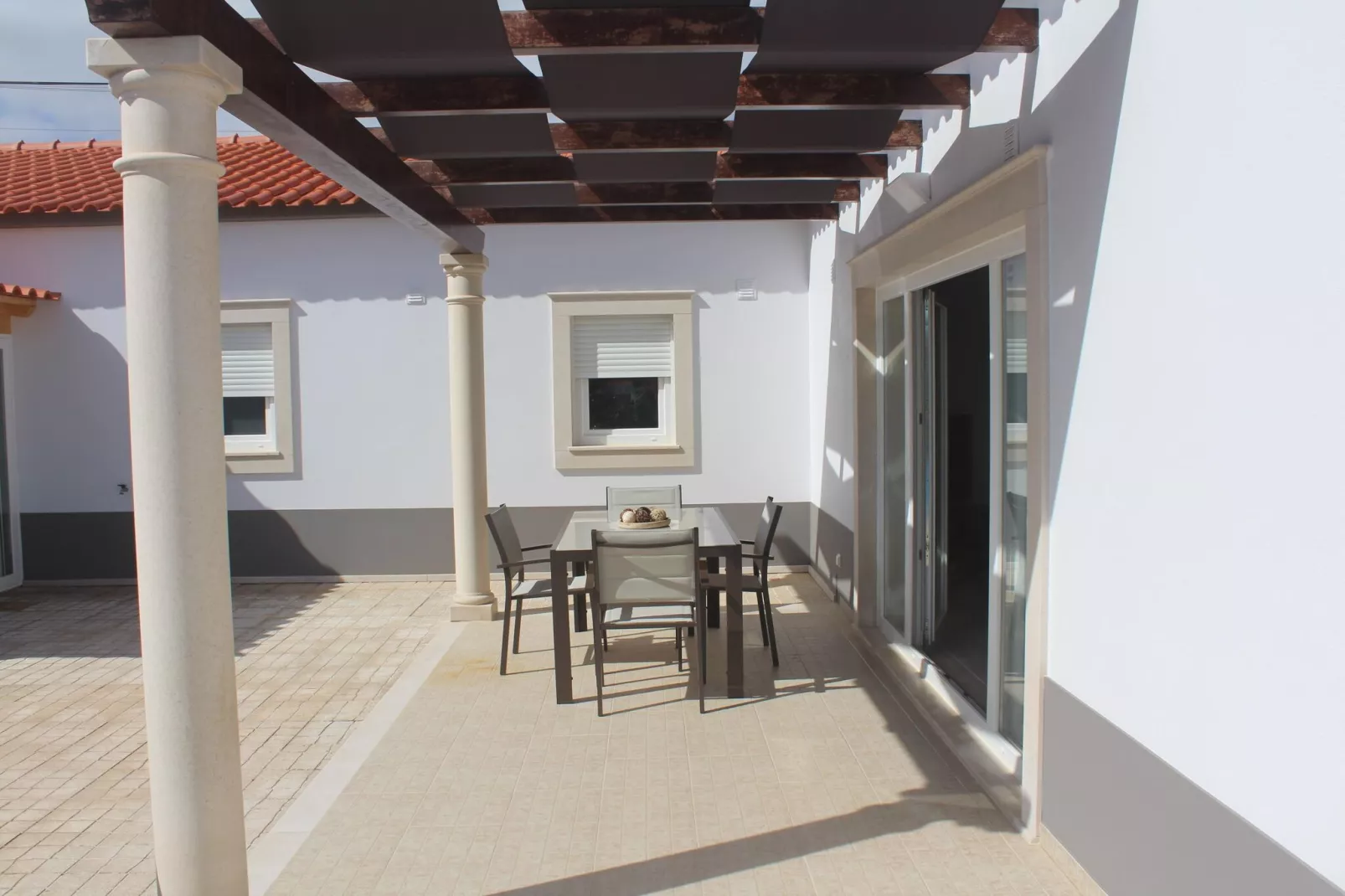 Villa Rosa-Terrace balcony