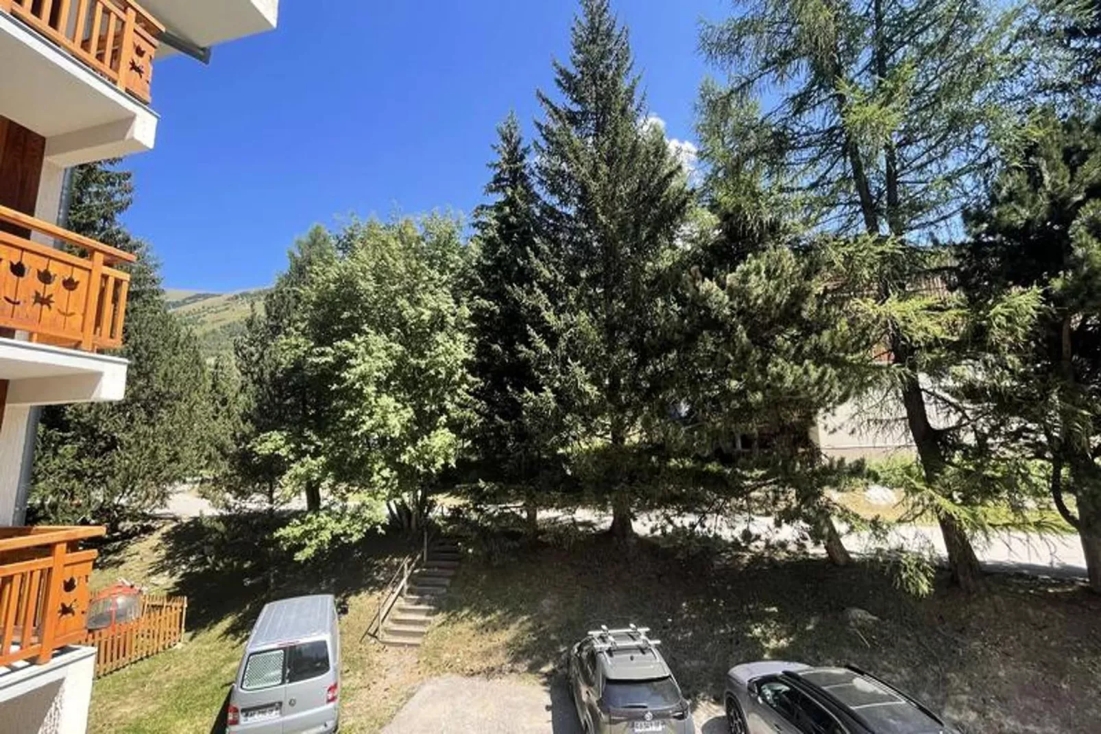 Résidence Cabourg-Gardens in summer