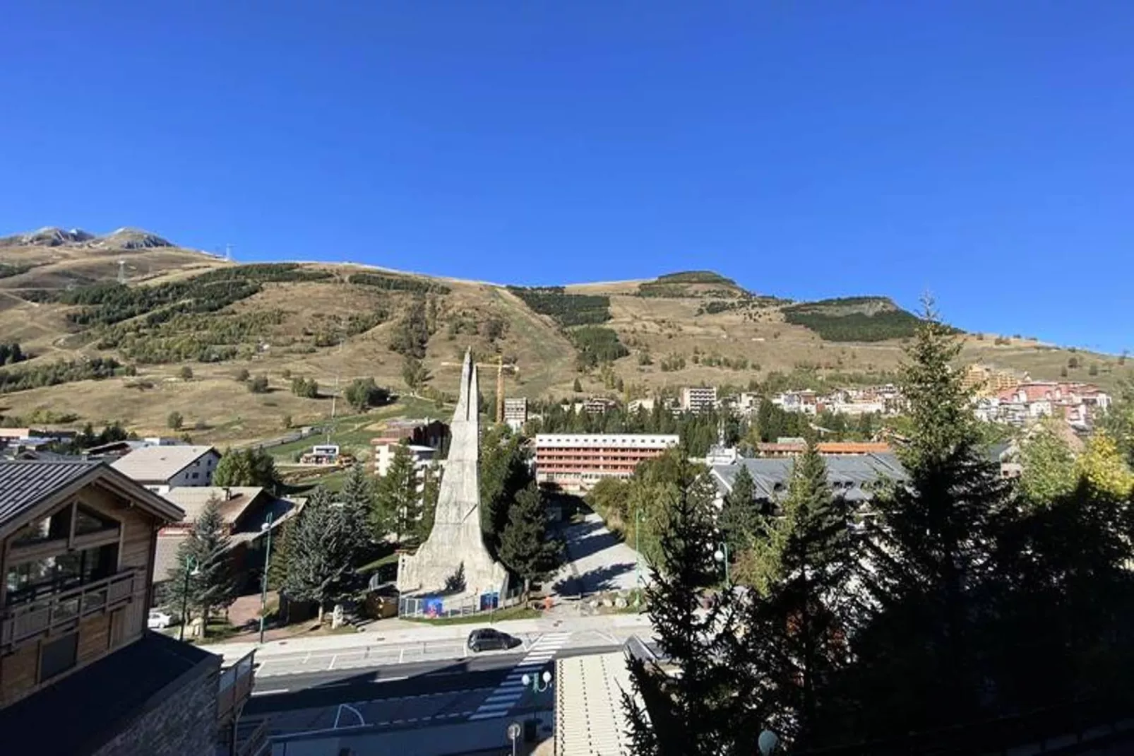 Résidence Grande Chaume-View in summer