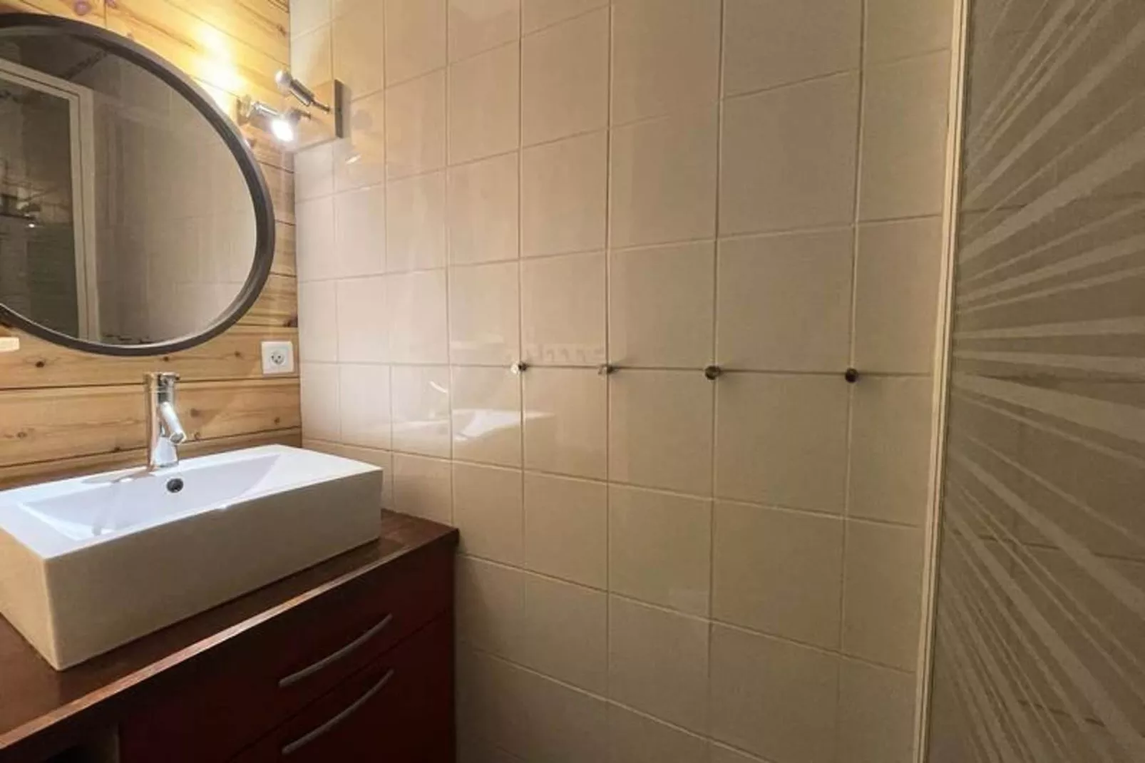 Résidence Rochail-Salle de bain