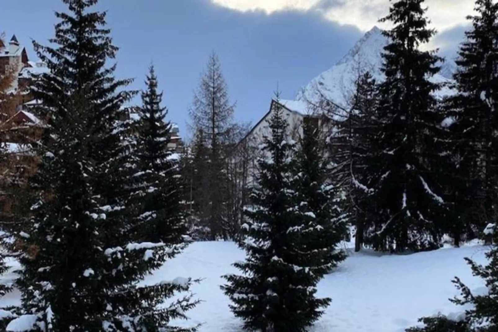 Résidence Cote Brune 3-View in winter