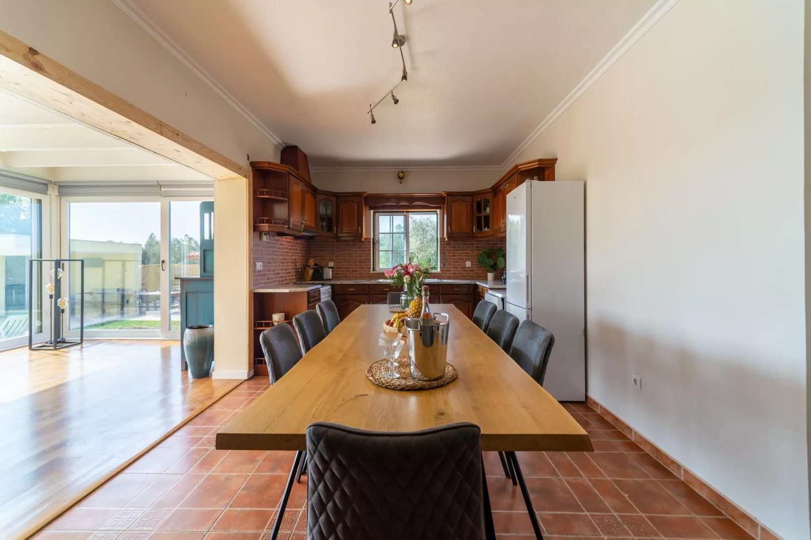 Casinha dos Netos-Dining room