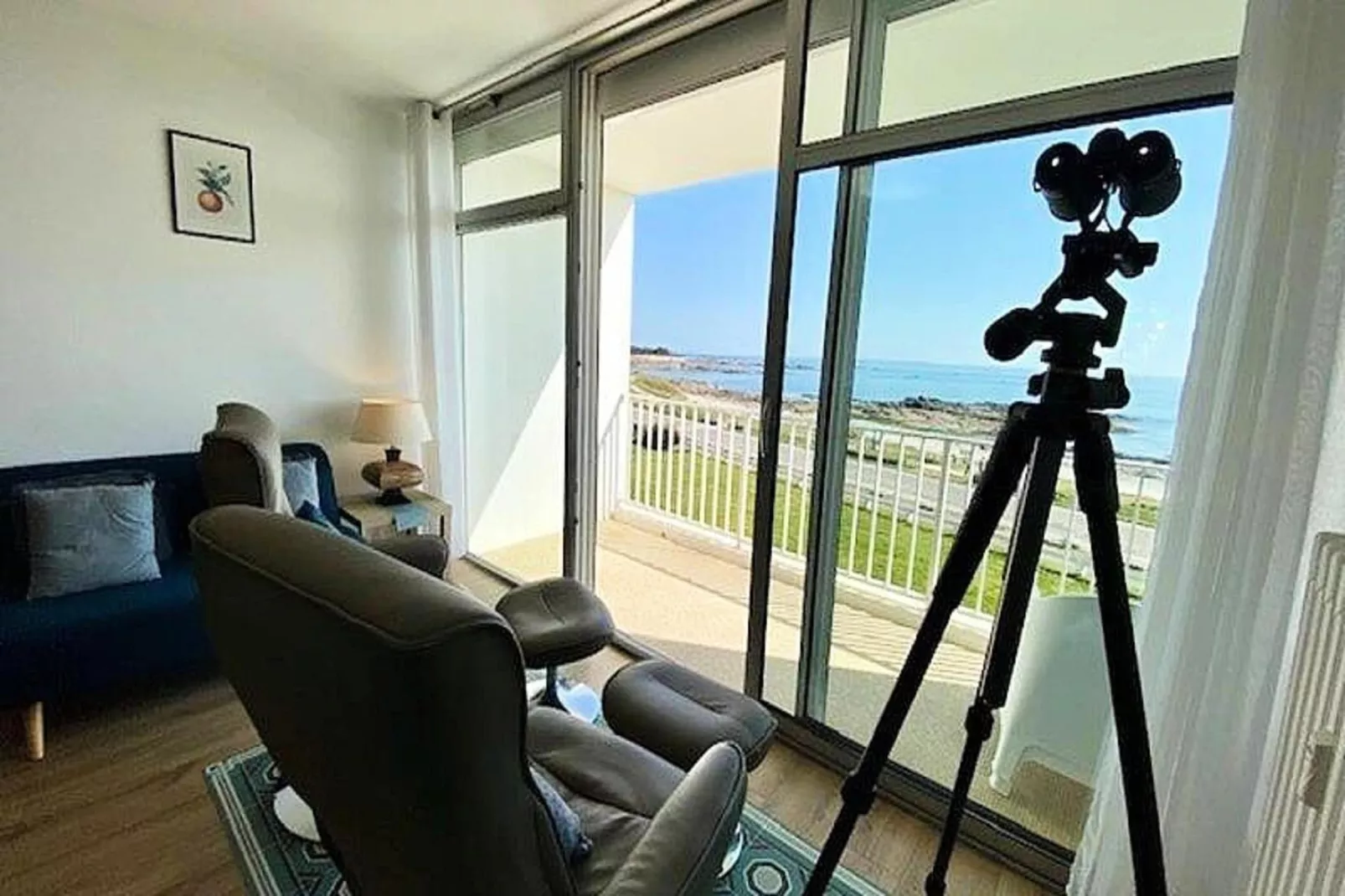 Résidence Les 3 Iles-View in summer