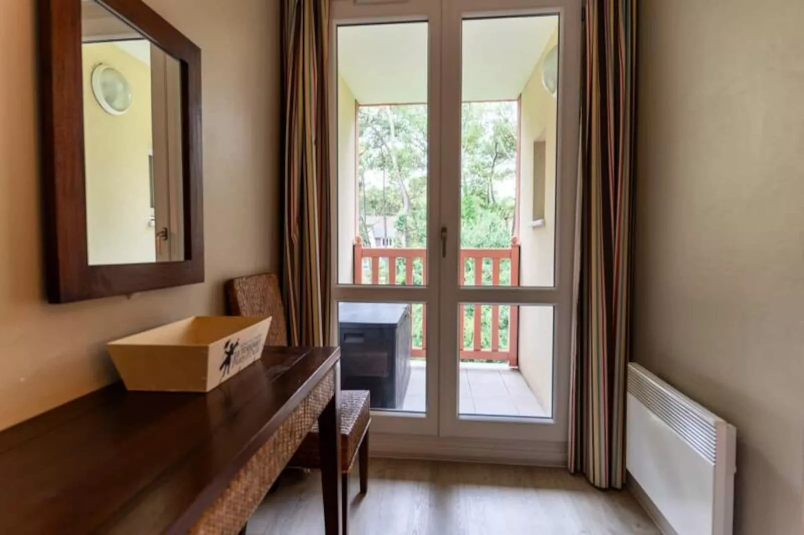 Résidence Appt 2 Pi&egrave;ces Cabine 6 Pers Avec Piscine, Tennis, Parking Gratuit 217-Image-tags.