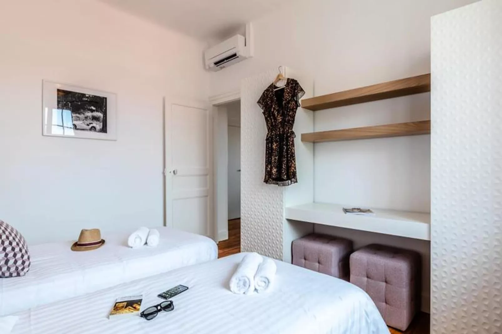 Superbe Appartement Plein De Charme Avec Balcon, 2ch, &agrave; 5min De La Plage-Bedroom