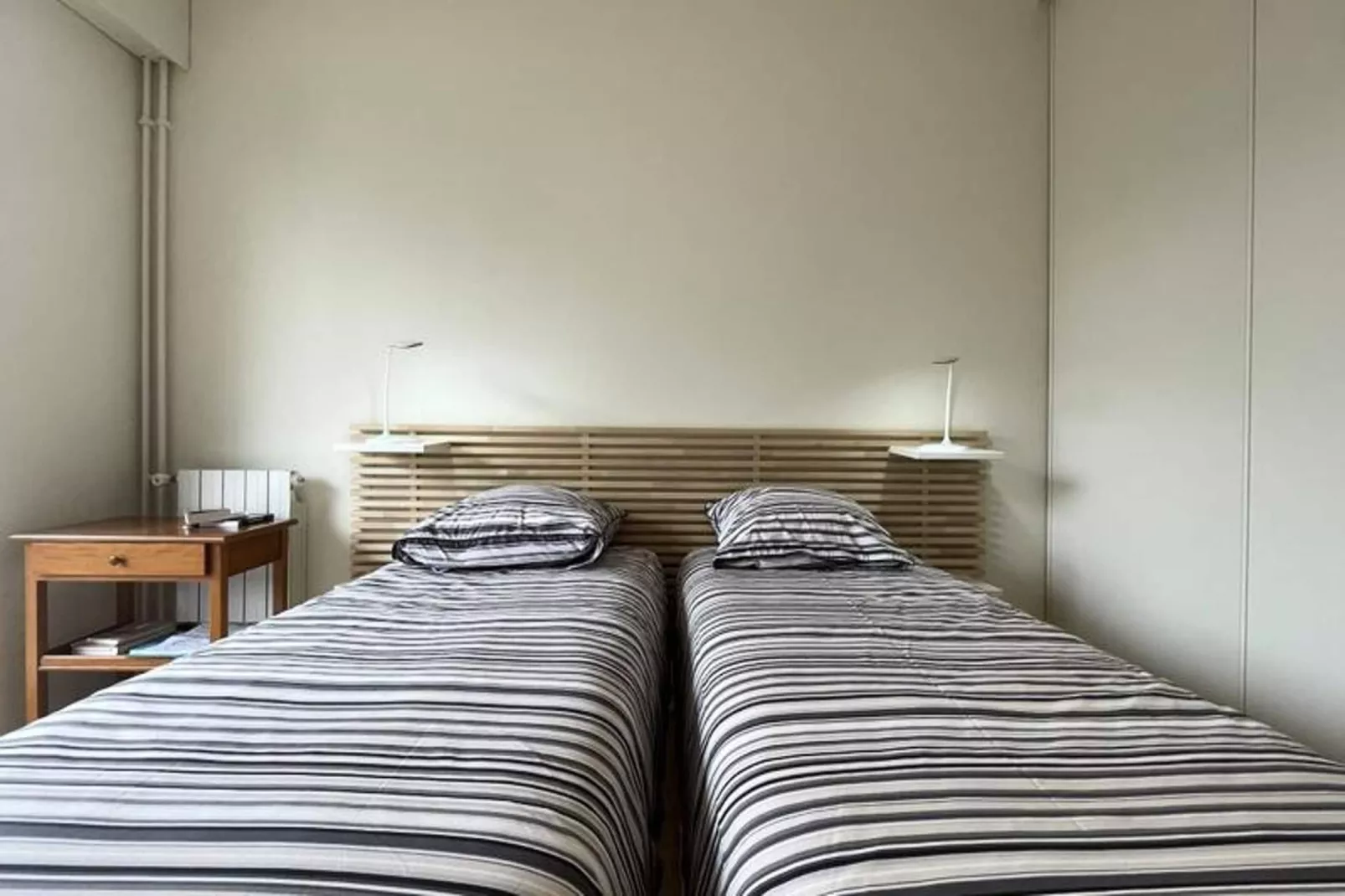 Superbe Appartement Avec Balcon, Garage, 3ch, &agrave; 5min De La Plage-Bedroom