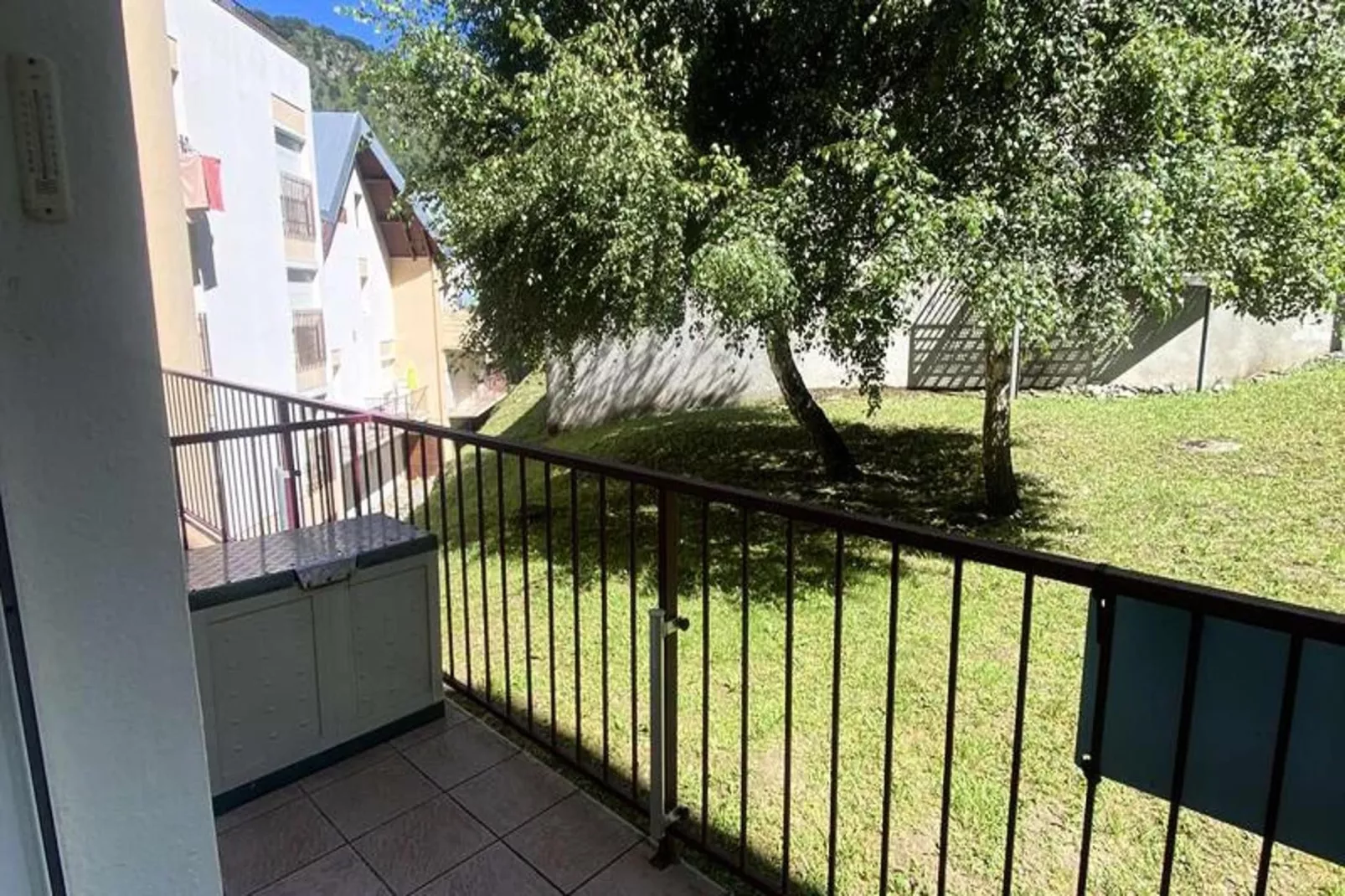 Résidence Neouvielle-Terrace balcony