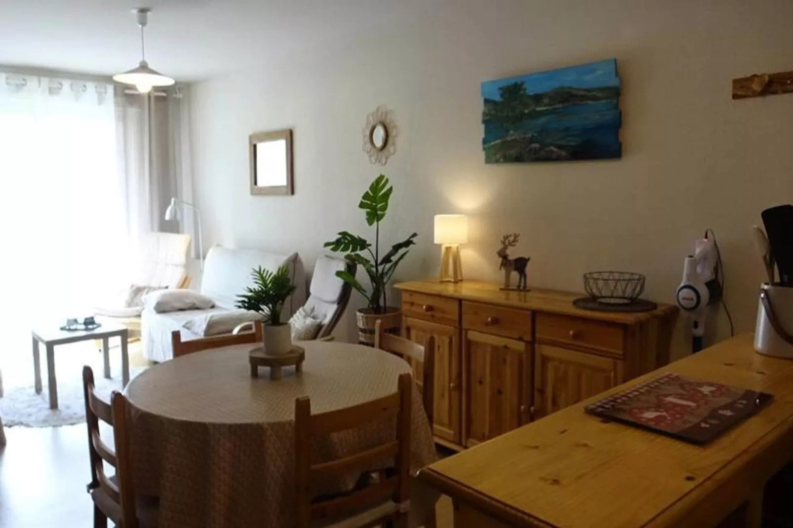 Résidence Montsegu-Salle à manger