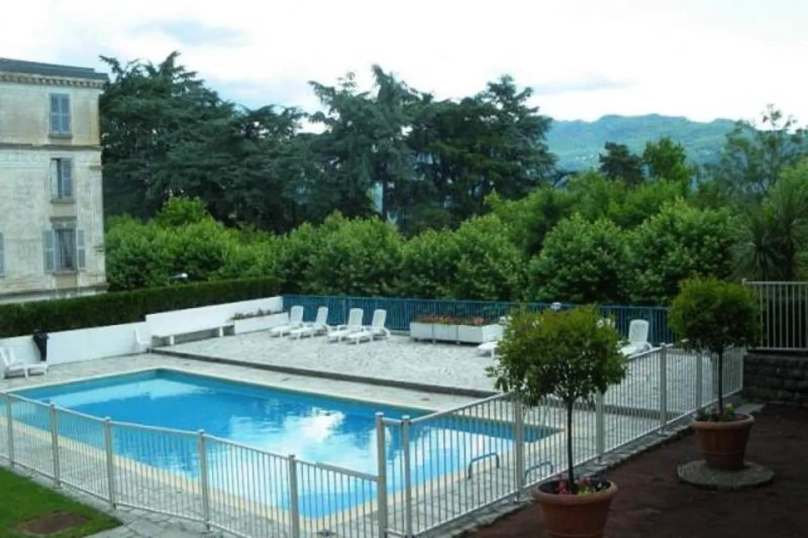 Residence Albion-Swimming pool