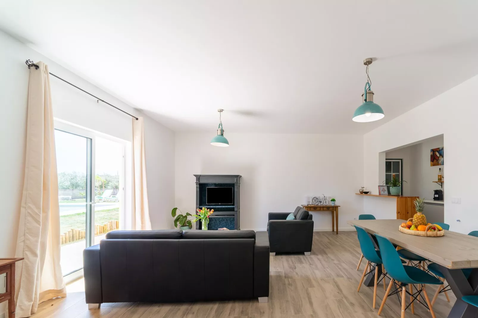 Tulipa-Living room