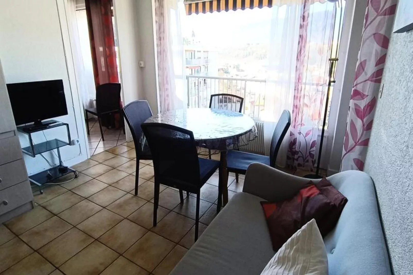 Résidence Montcalm C-Salle à manger