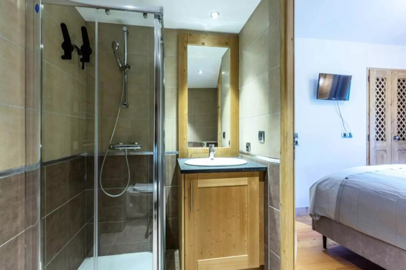 Résidence La Grange Aux Fees-Bathroom