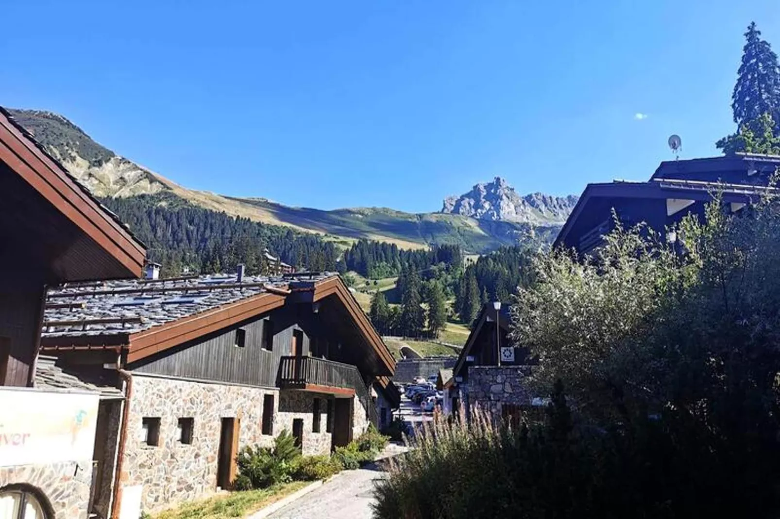 Résidence Ruelle-Vue d'été