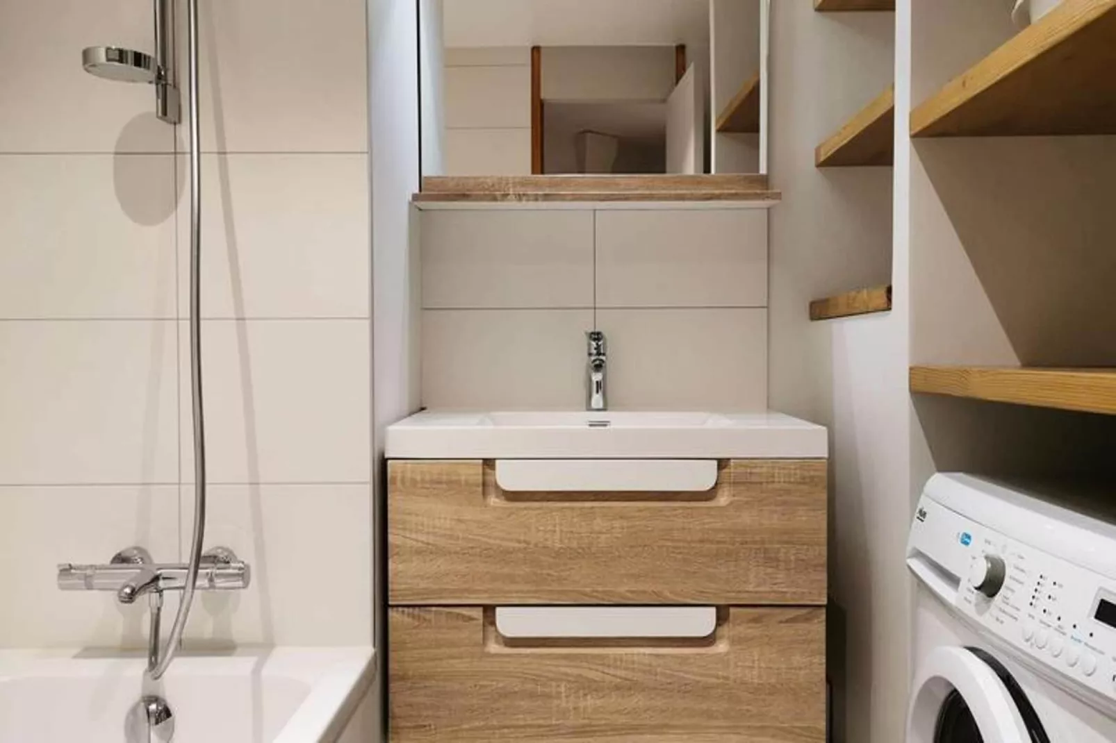 Résidence Lauziere Dessous-Badezimmer