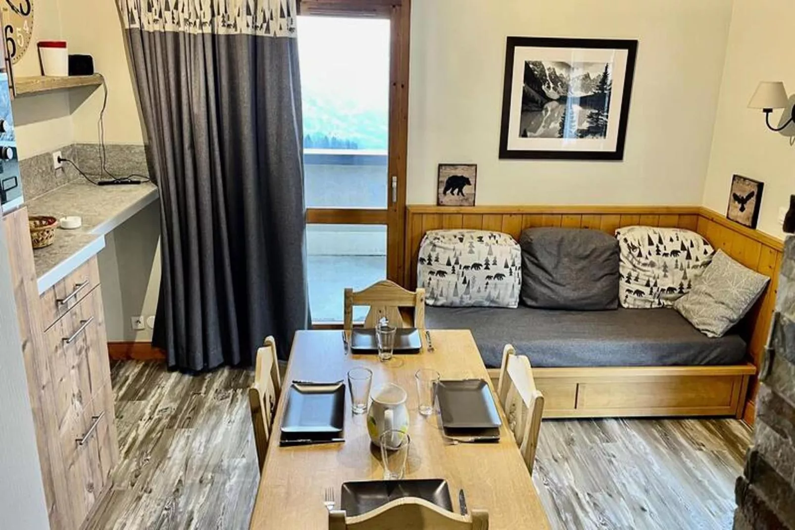 Résidence Valeriane-Salle à manger