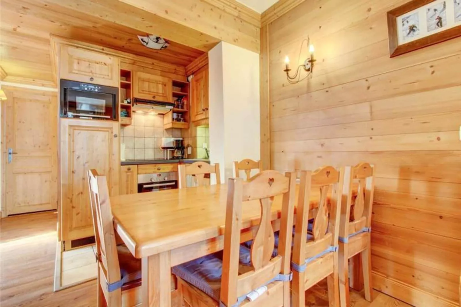 Résidence Le Lodge-Dining room