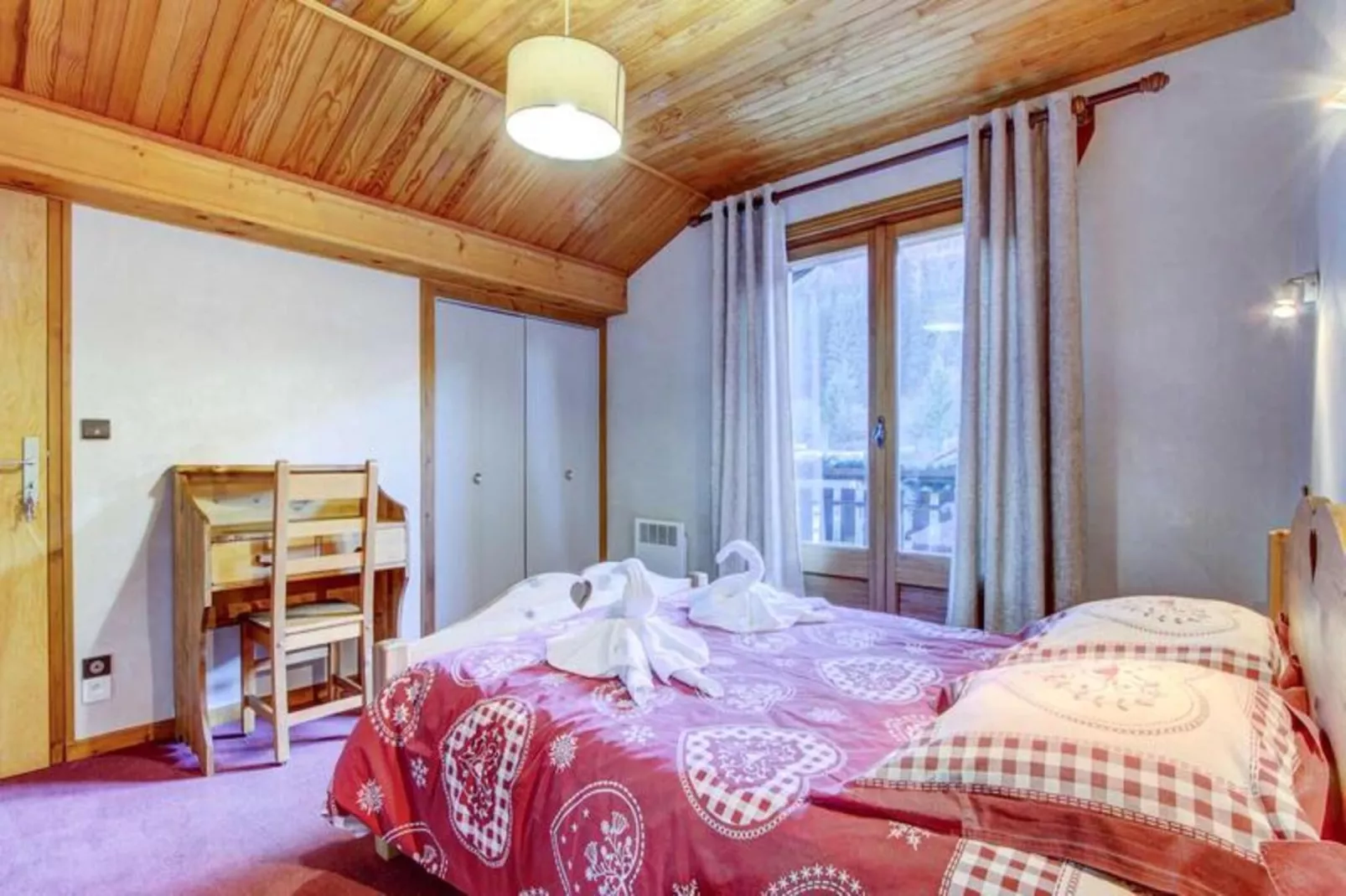 Résidence L'outo-Exterior in summer