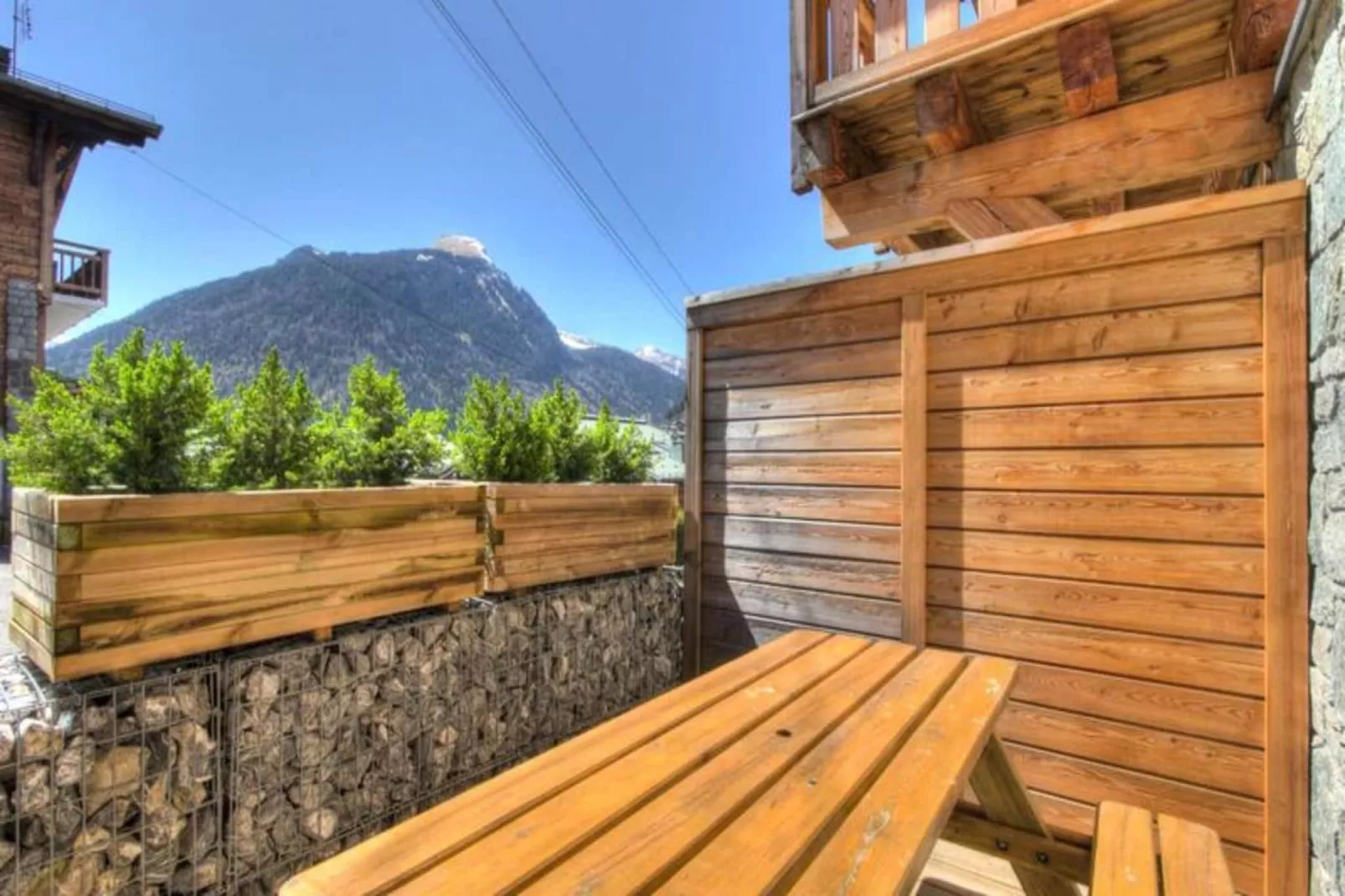 Résidence Frenes Hauts-View in summer