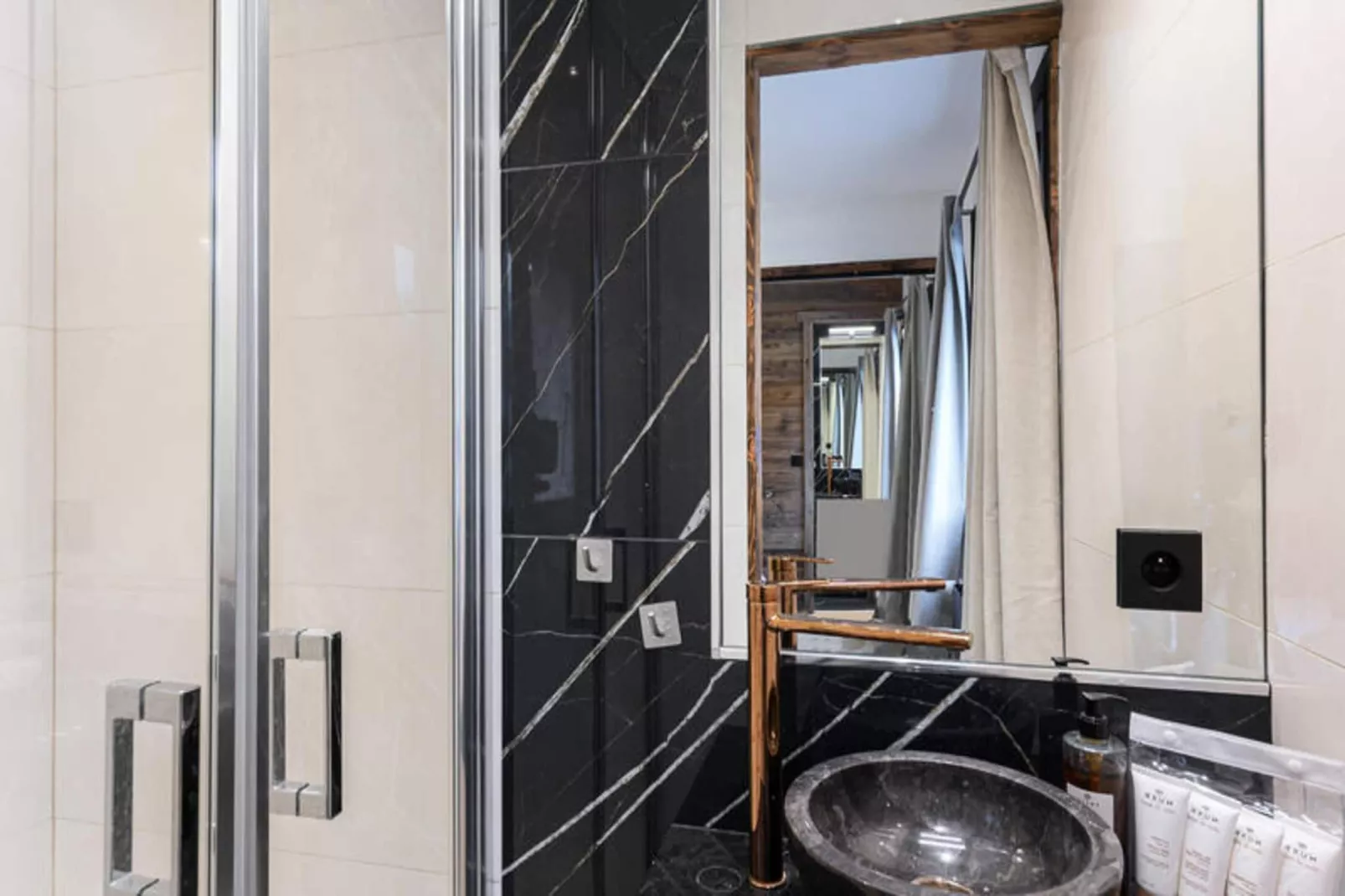 Résidence La Regence-Salle de bain